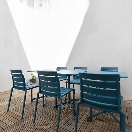 Climatise Avec Terrasse-pied Du Port Appartamento